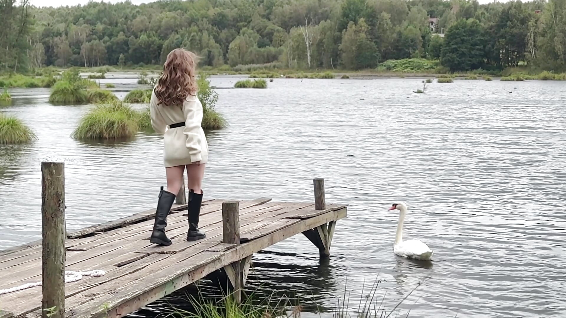 i set the bait... now smim closer🐠🔥😈 - vídeo de RozzitaBedberry modelo de câmara