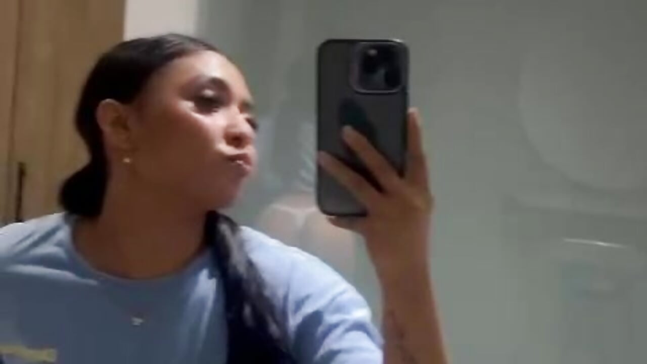 😈😈🤩🤩 - SofiaJamess 的视频
