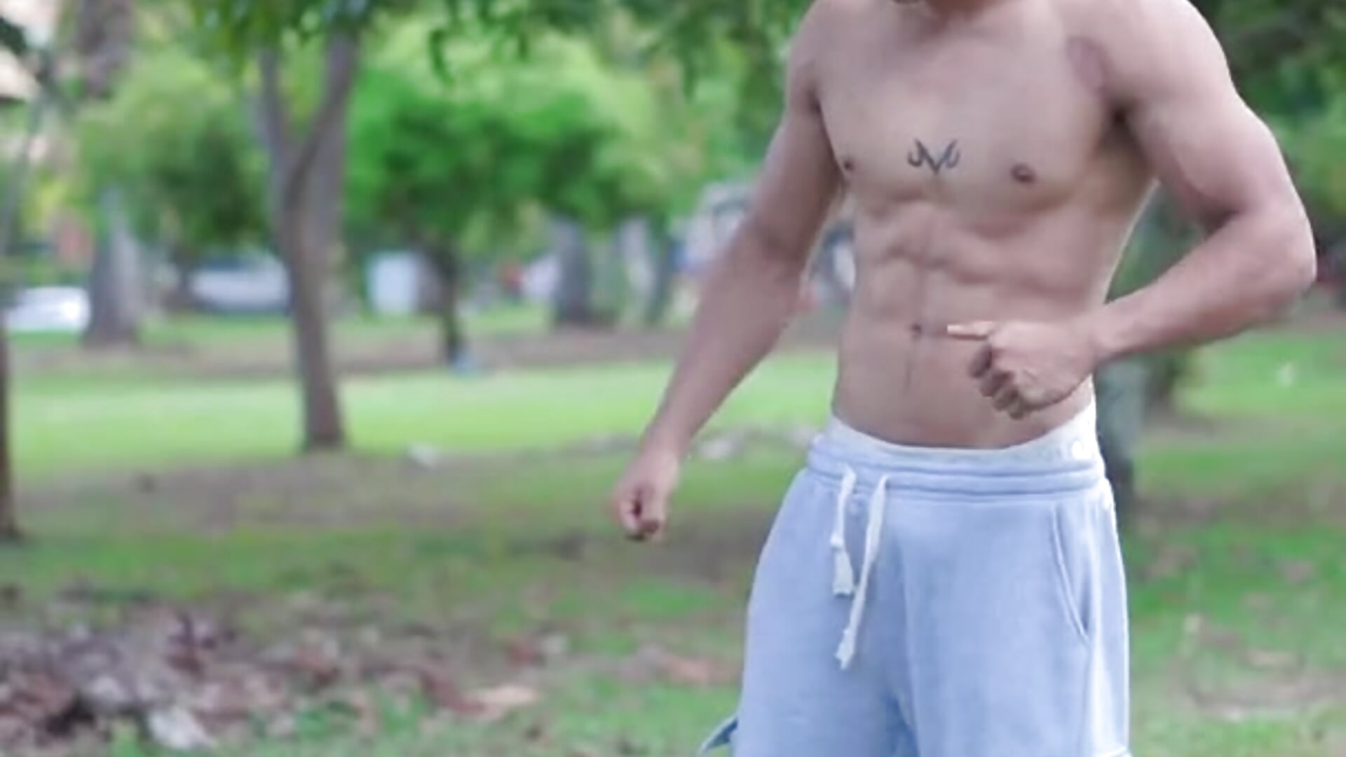 A humble trick of gymnastic statics movements! - video Deiv_SW1 kameramallilta