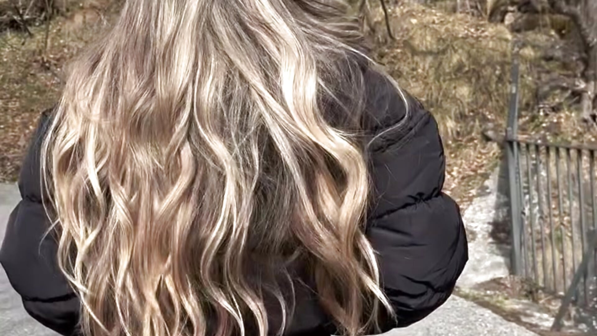 1000485634 - video di LOunNa-_Sexxy modella di cam