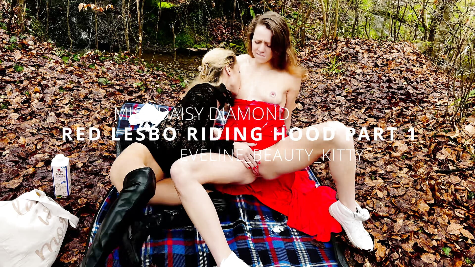 EP6 TR Red Riding Hood — Outdoor STEP Fantasy (Part 1) - vídeo de missdaisydiamond777 modelo de câmara