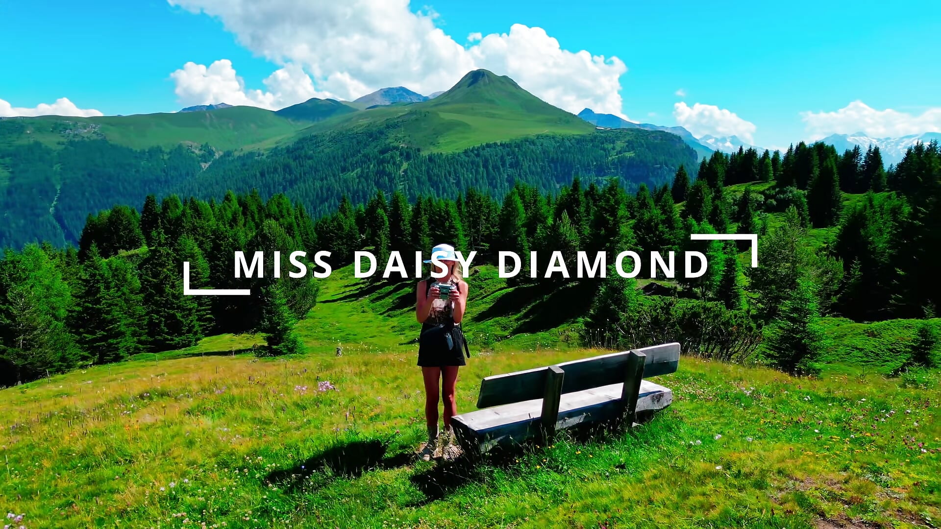 Trailer 5 star view Outdoor Dining & Hiking - video by missdaisydiamond777 cam model