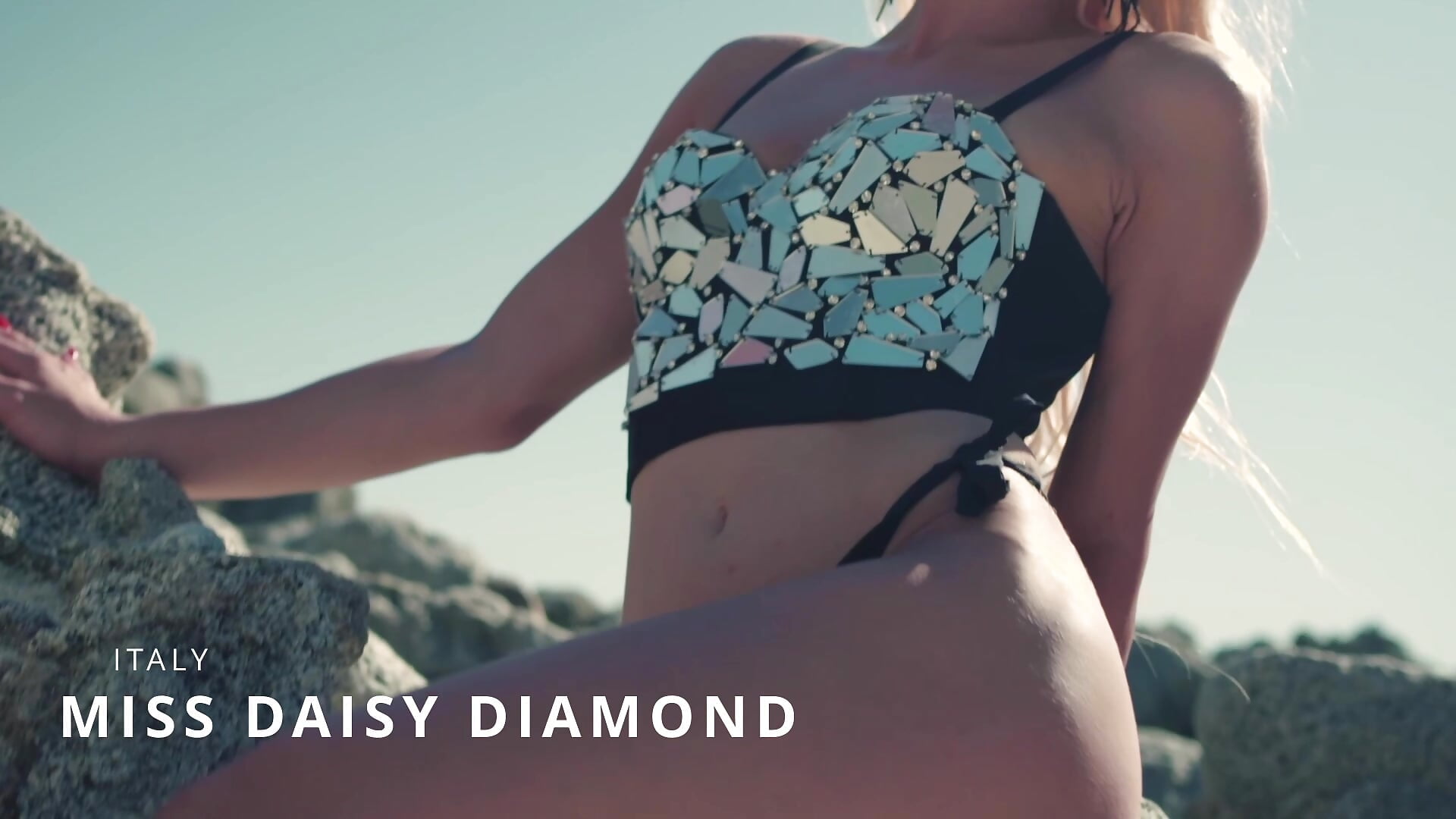 Summer time in ITALAY - video by missdaisydiamond777 cam model