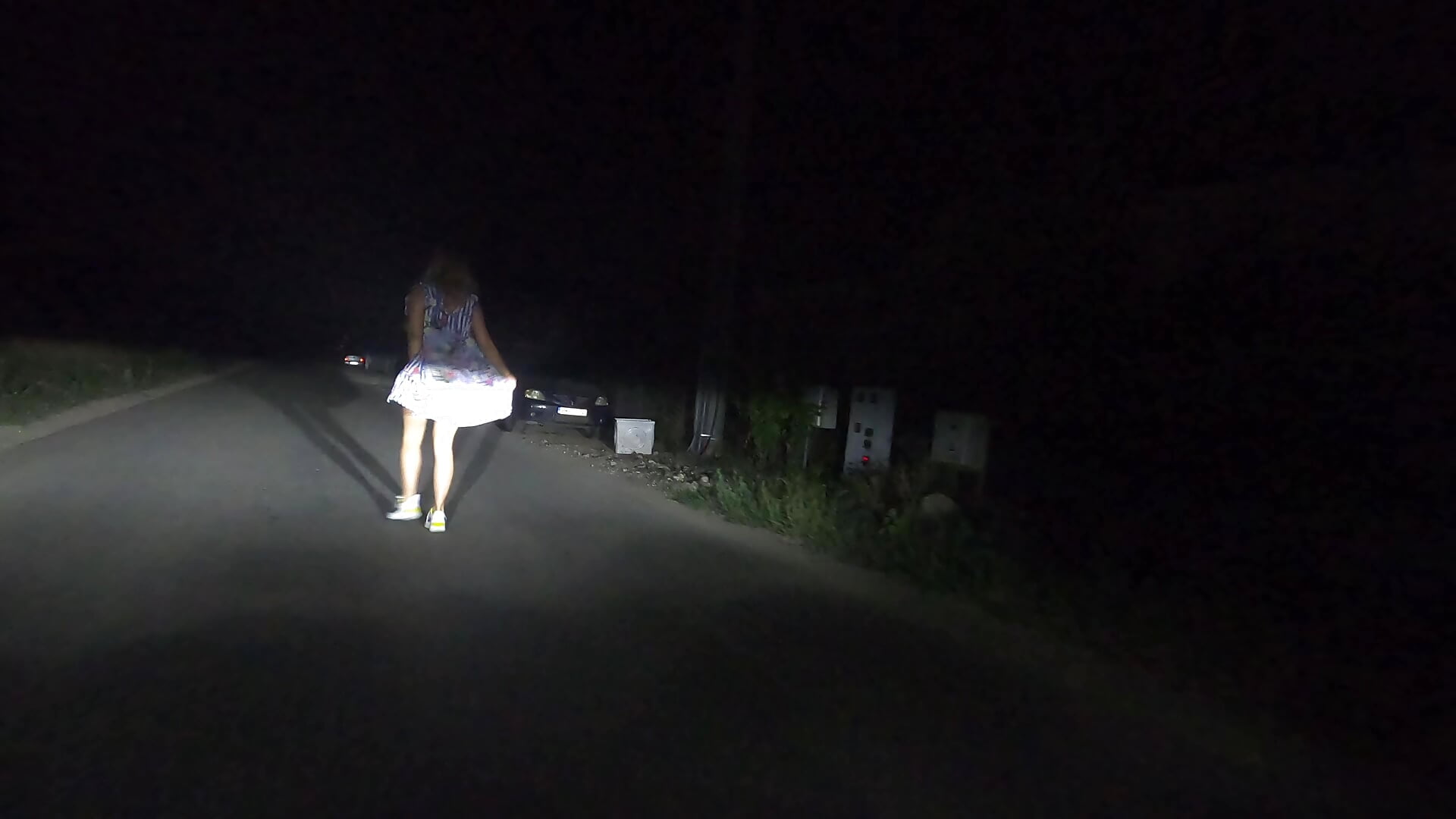 Naked Walk on the Wild Side… Outdoors - video by KattyeFox cam model