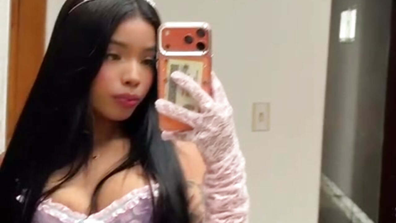 A Royal Fantasy 💎💜 - סרטון של ximenawilliamss, דוגמן/ית מצלמה