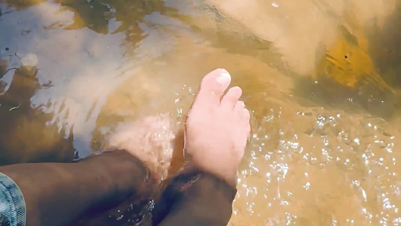 🍄🟫Natural feet🌿🌱☘️🍃At the River💧 - video by antonelaswete02 cam model