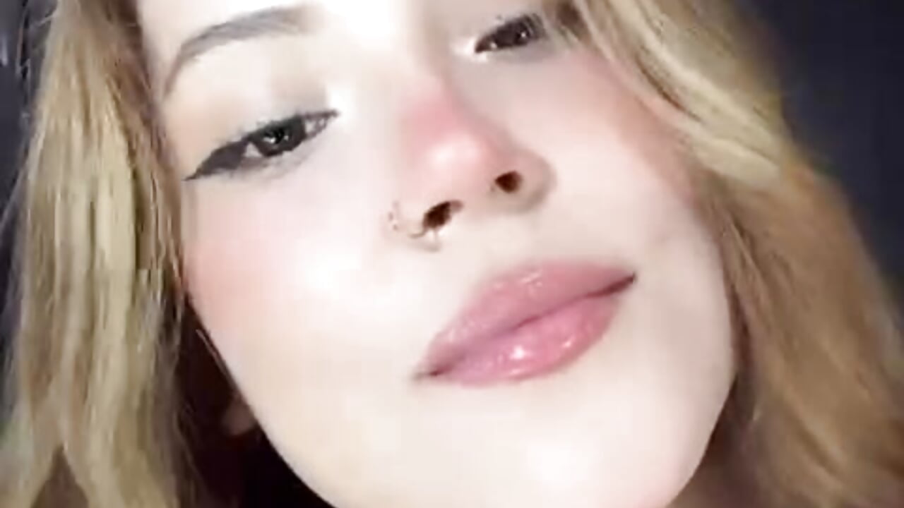 🍨 cute💕 – video af antonelaswete02 cam-model