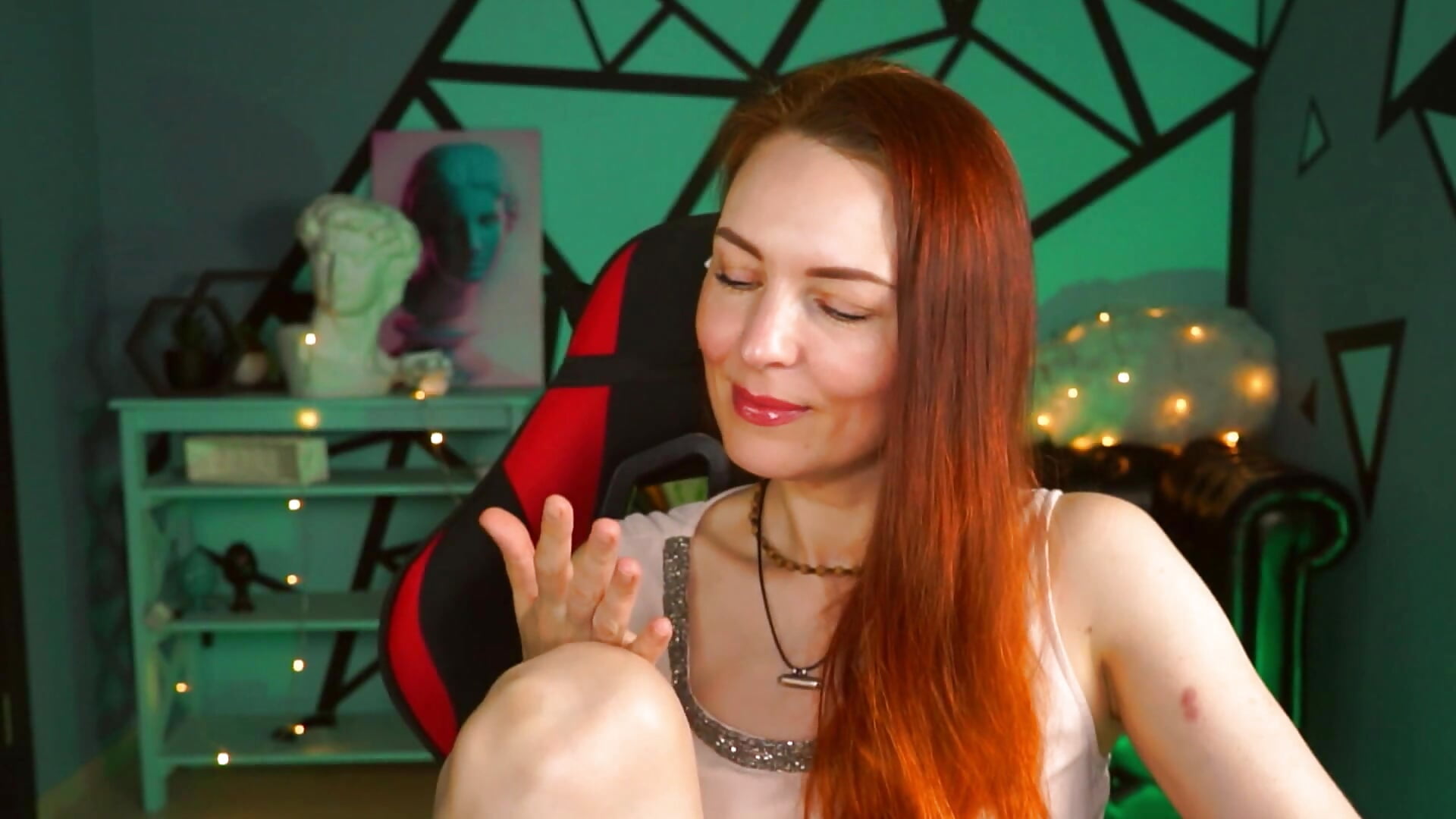 Stream episodes - video by VandaRossi cam model