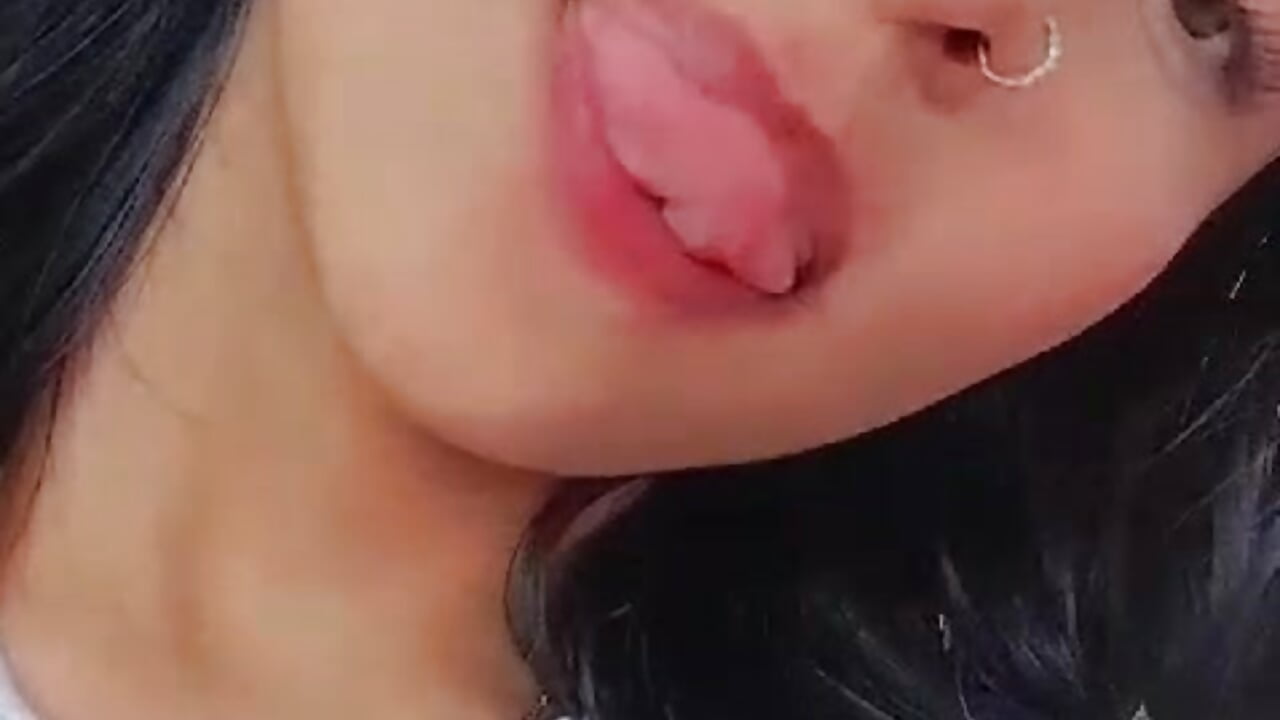 WhatsApp Video 2024-02-28 at 11,08,07 PM (1) - video by antonella29_29 cam model