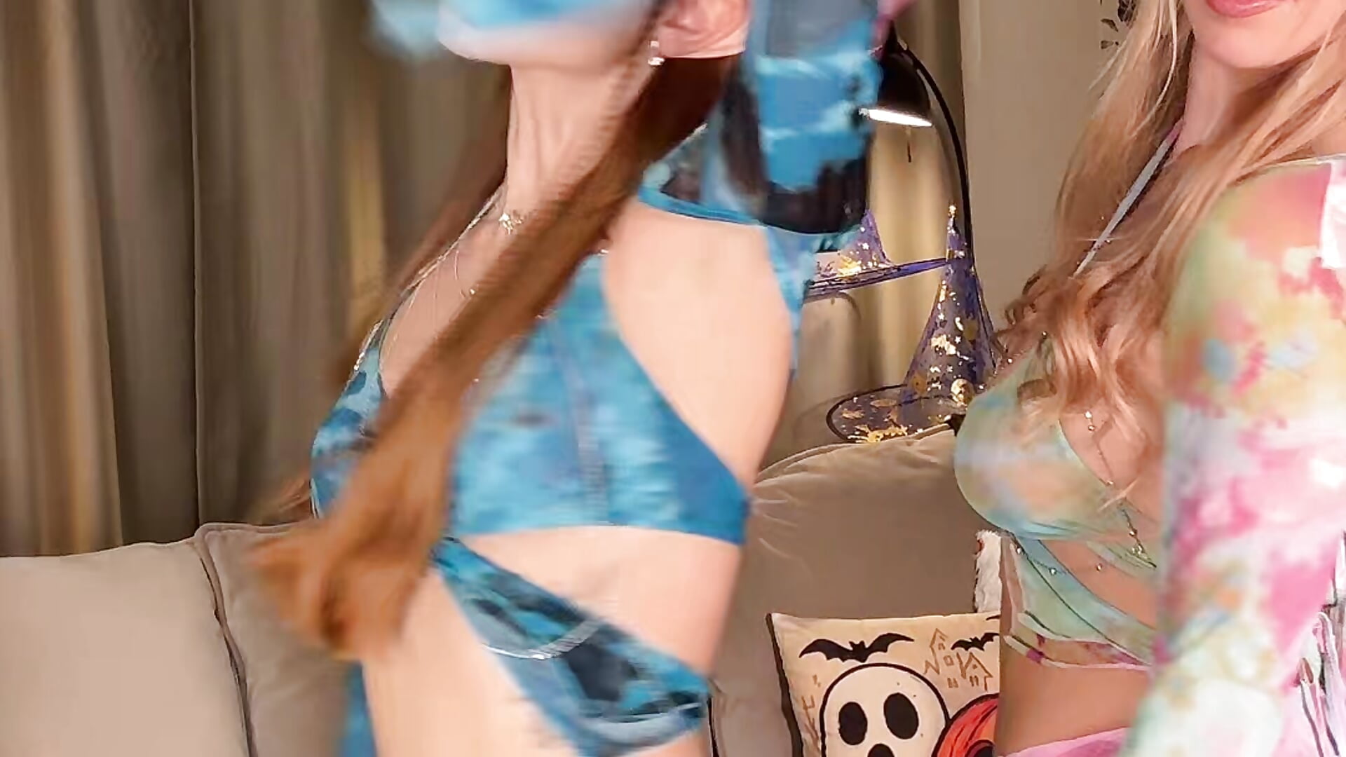 Your elfs here – видео вебкам-модели ella_twinkl