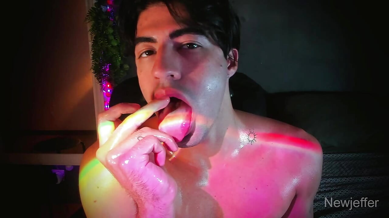 SUCKING MY FINGERS 🔥 - video av newjeff cam-modell