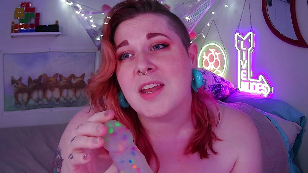 Just a little encouragement :) — filmik opalreigning, modela(-lki) na kamerkach