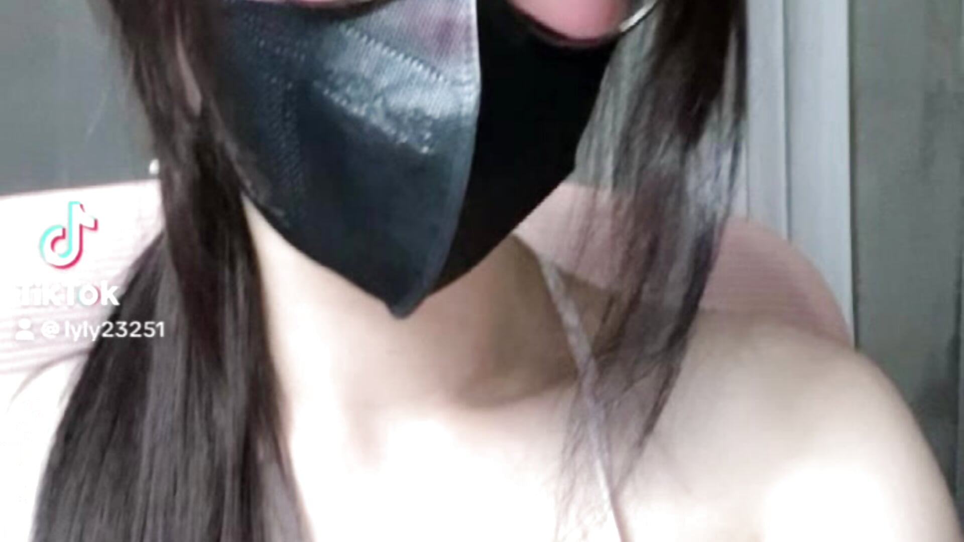 Mê tui thì môi tê 🤭😗🥰 - video by Mimi_cute20 cam model