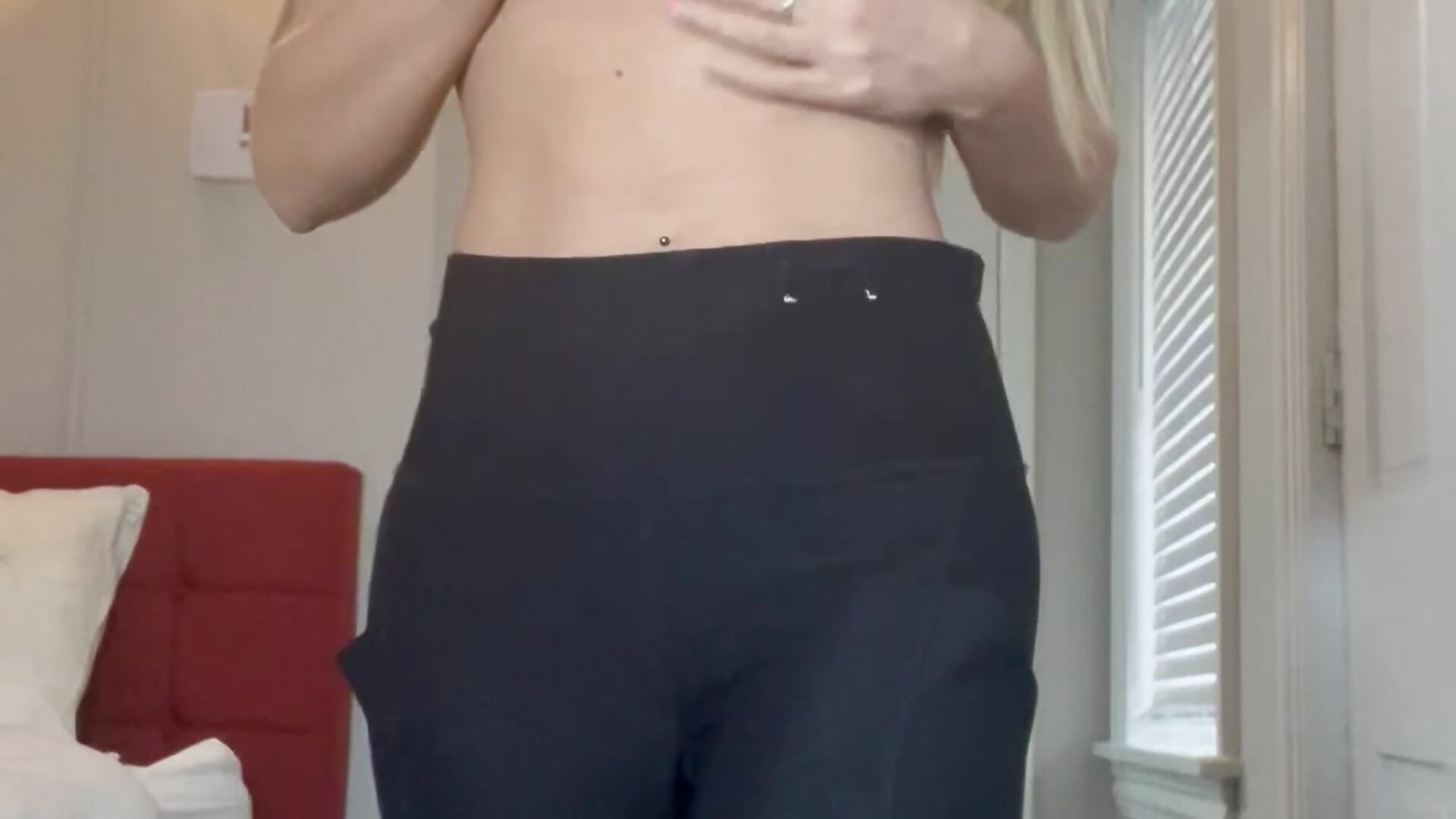 Watch me strip tease for you and talk dirty 🥵💦