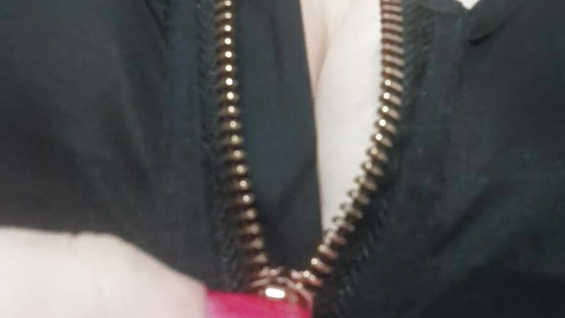 Snapchat-955226230 - video by Bustycurves cam model