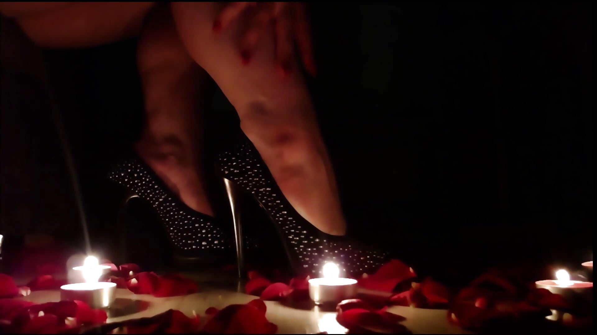 Heels - video by AnetteGlos cam model