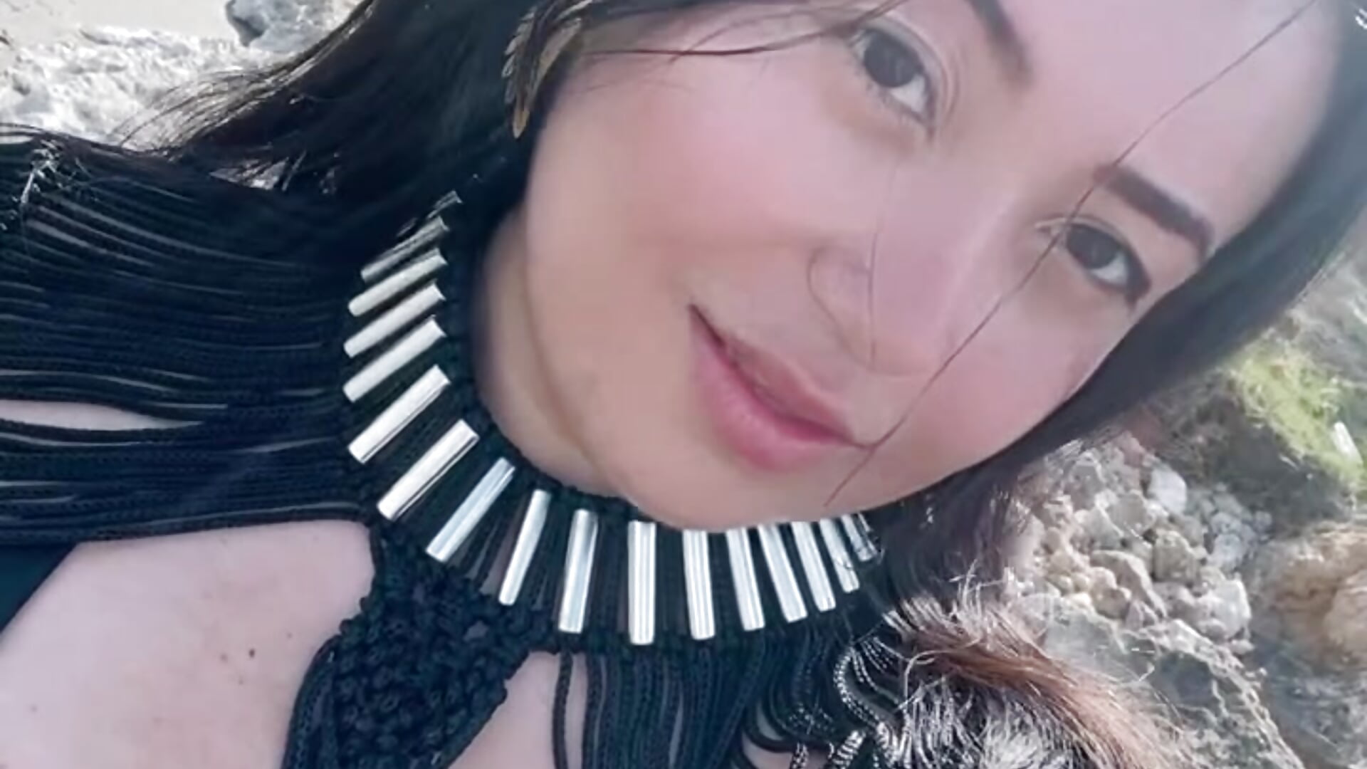 A little on the beach, to be a brunette 😈❤️ - video by shanel_taylor cam model