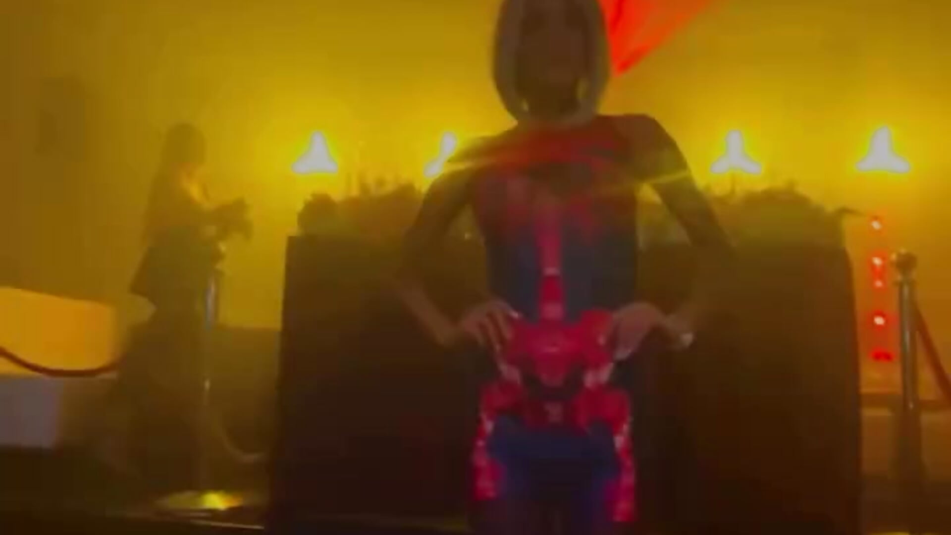 Halloween - Sonja_Stripper_Ray 캠 모델의 동영상