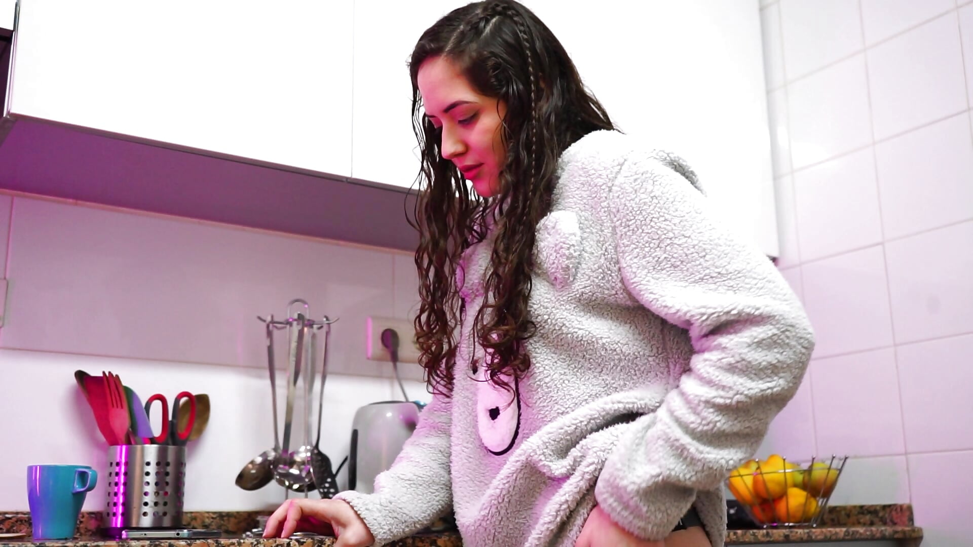 STEPH TEA & SQUIRT SHORT VIDEO