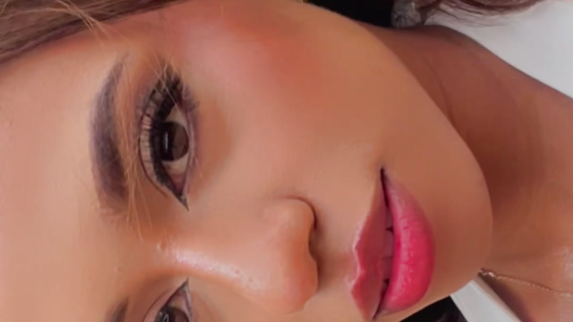 🌸 – video af Nahomi_King cam-model