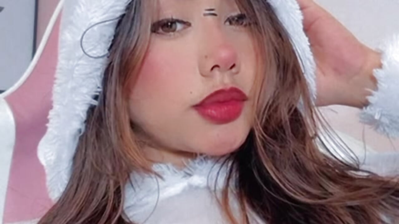 Your sexy girl♥ - video by issie_cute cam model