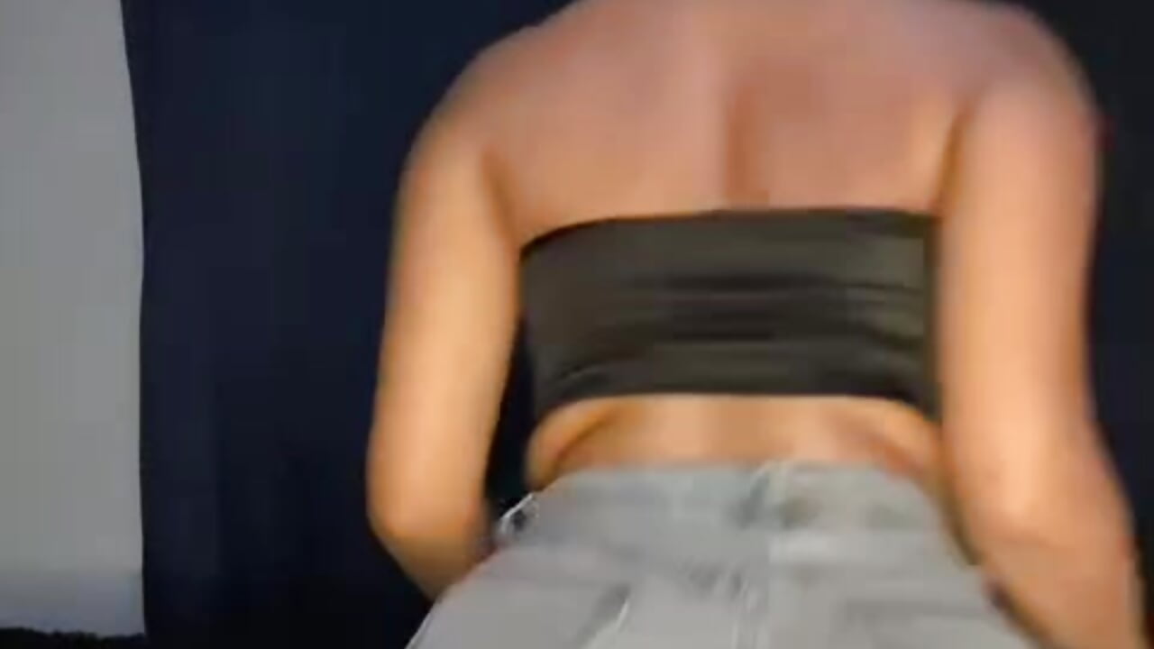 WhatsApp Video 2024-06-14 at 4,53,59 PM - video by gretell_evans cam model