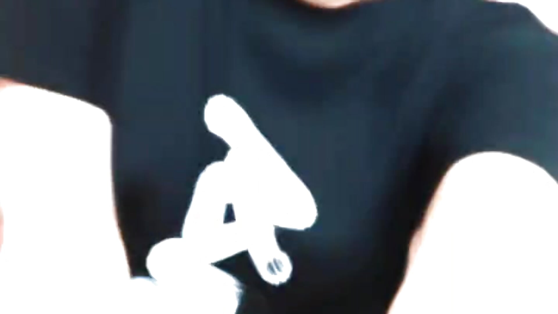 今日も一日ありがとうございました😊回線も私もプツプツプンな場面もありましたが、2部も競馬も一緒に過ごしてくれた皆さんと楽しく遊べて良い一日でした✨️ありがとう❤️また遊びましょう😊🐴 – video modela na kameri aaanyan