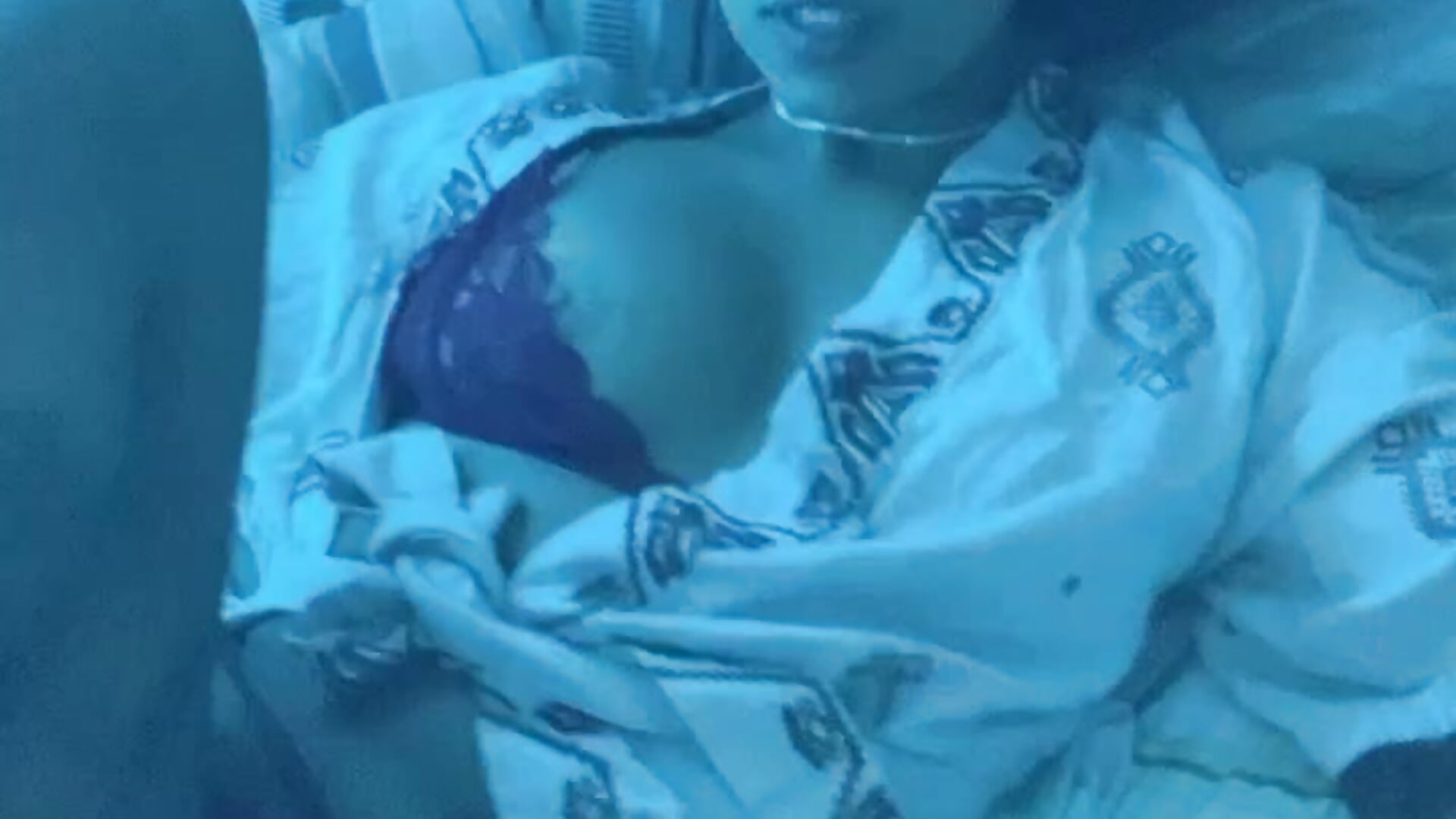 😈