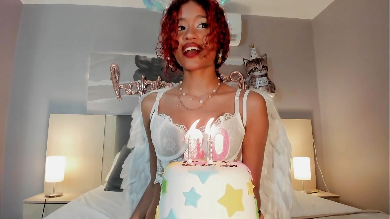 my 20th birthday 🌹🎉🎂 - video by Aprillbrunette cam model