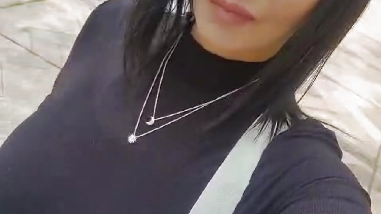 chill day - βίντεο μοντέλου israakarmaa