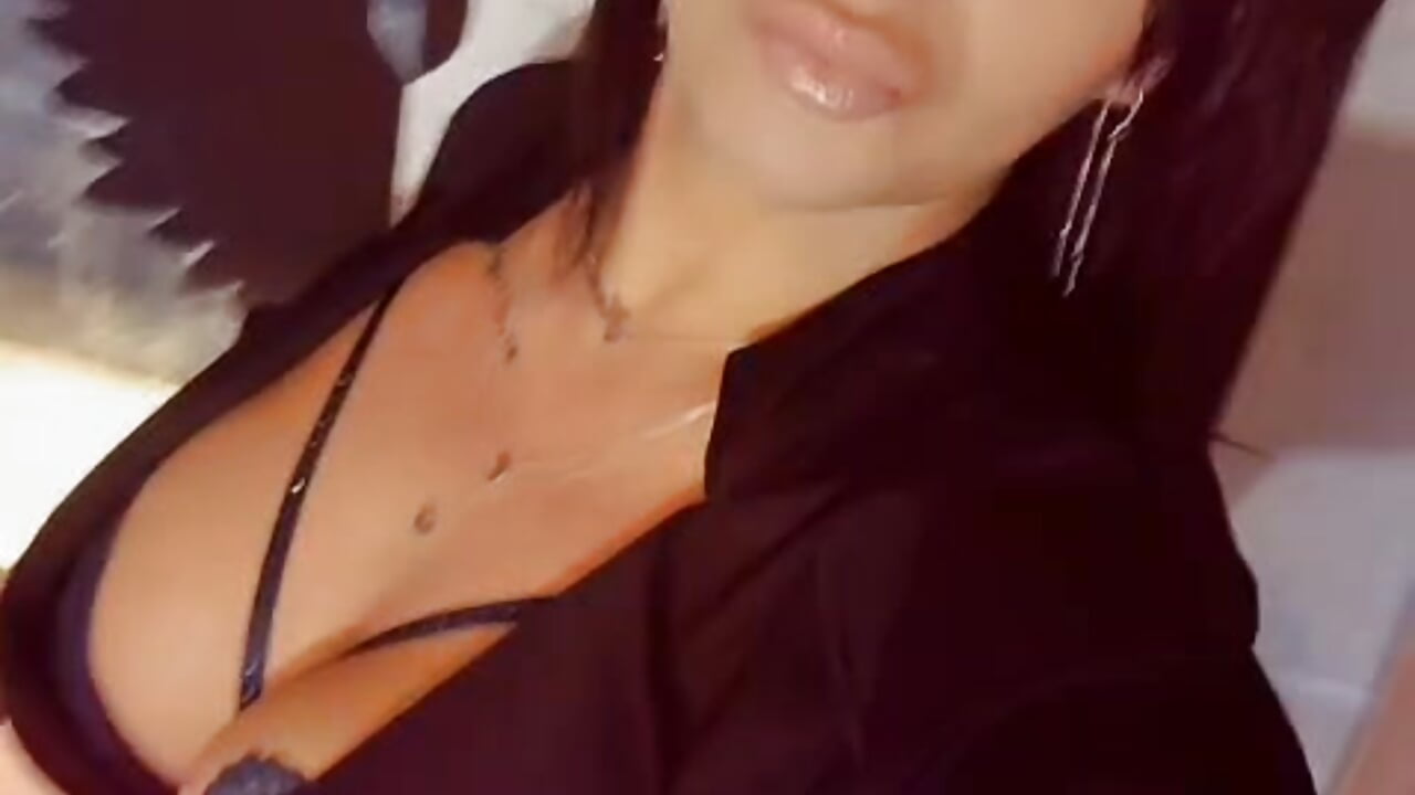 WhatsApp Video 2025-10-30 at 07,16,55_5fdeadb3 - βίντεο μοντέλου israakarmaa