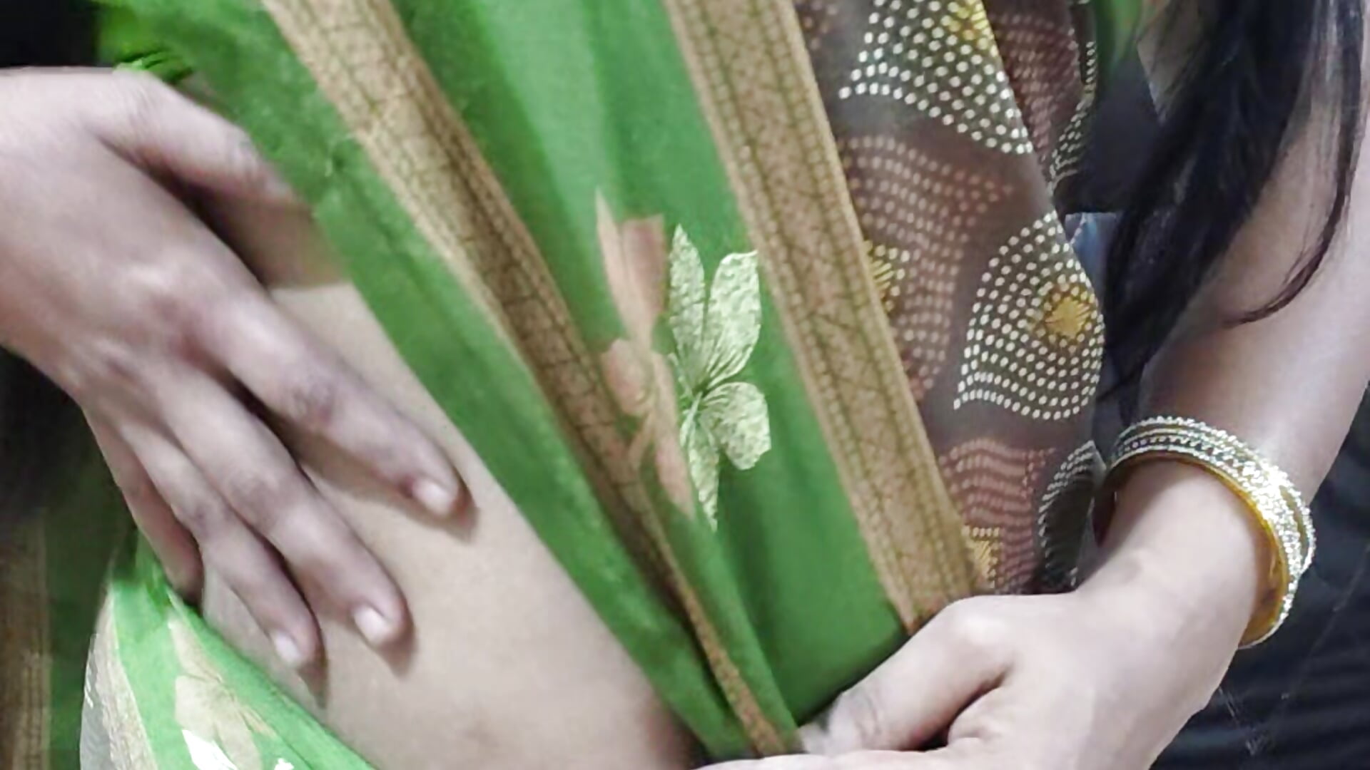 1000125083 - Telugu_Romanticteacher adlı kamera modelinin videosu