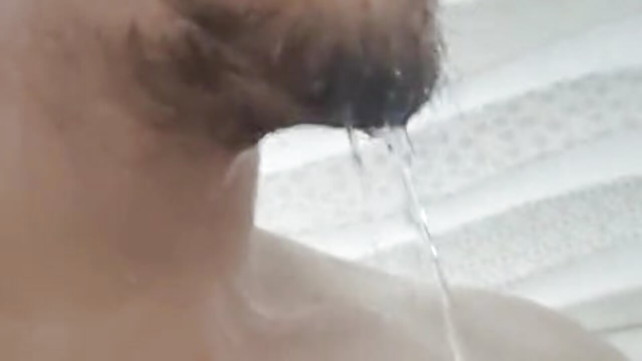 Take a shower with me, don't be shy 💦 - video by colby_scott cam model