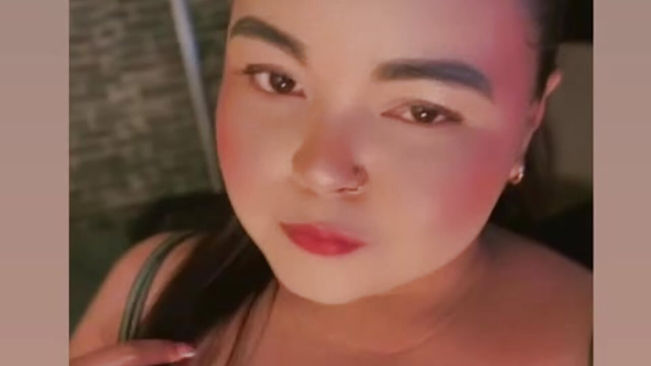 pearcing– iam_samy_ kameramodell videója