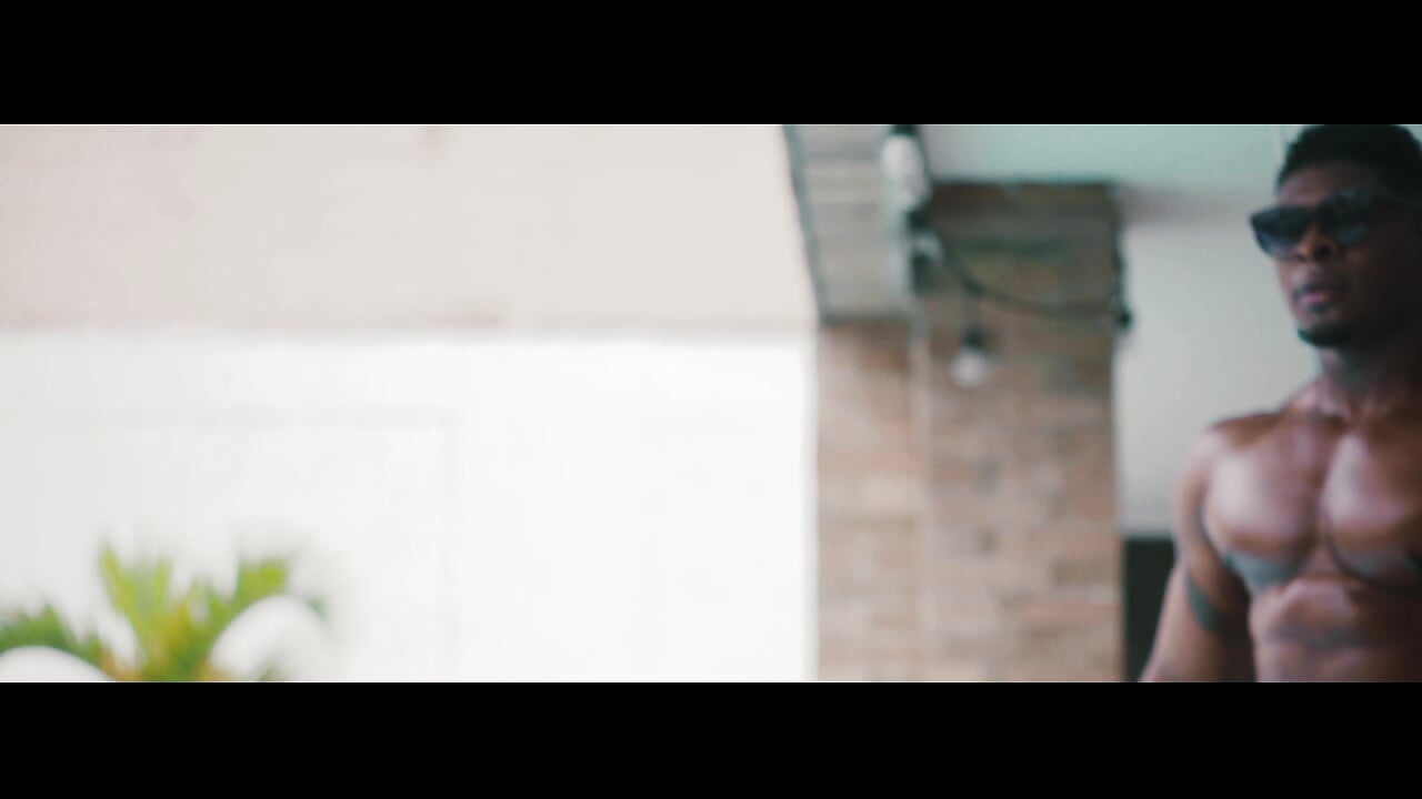 Hot! – видео вебкам-модели Makonneen