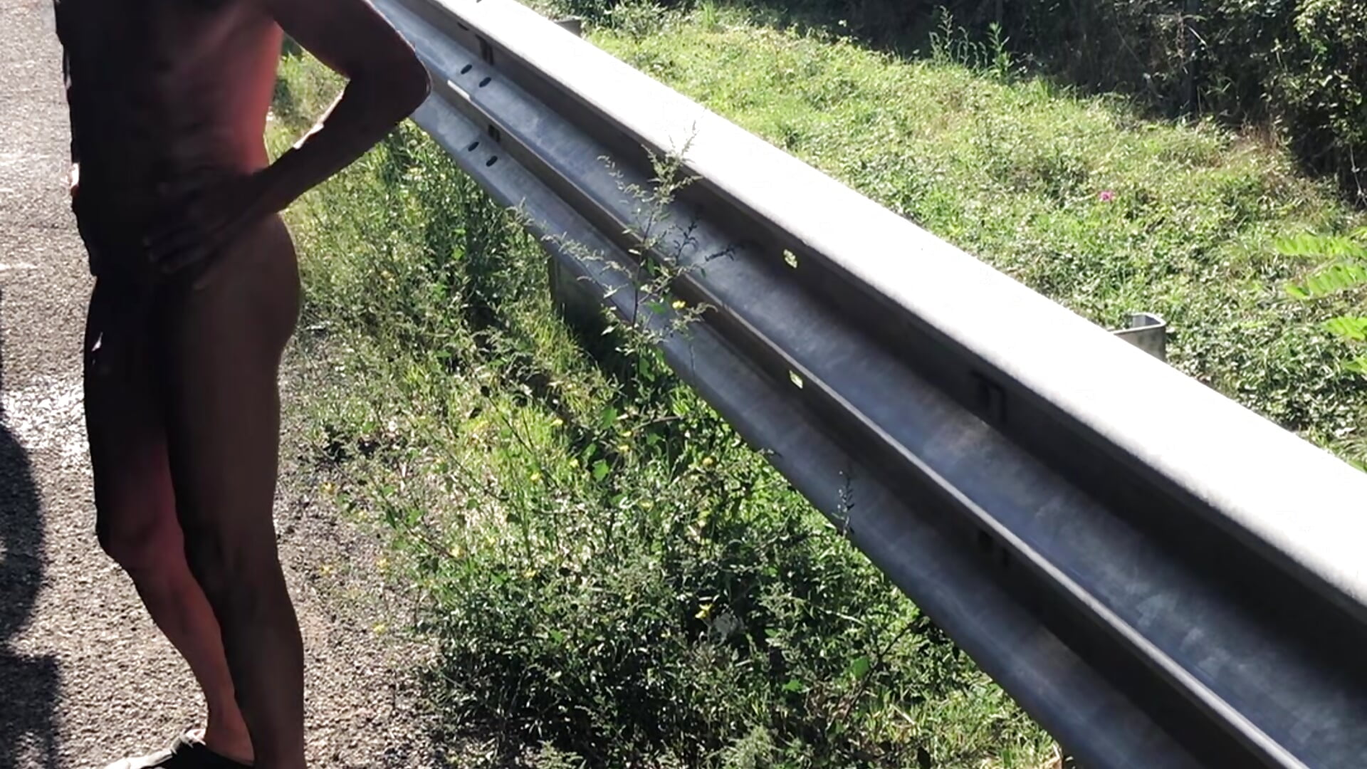 Ecco come ❤️Valeria si lava per strada😜 – video af valeriatra69 cam-model