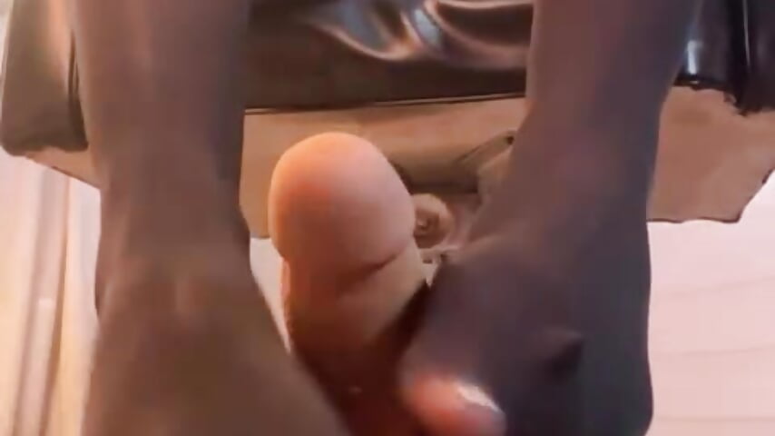 WhatsApp Video 2025-10-23 at 12.02.26 PM.mp4 - Alice_milf_ 캠 모델의 동영상