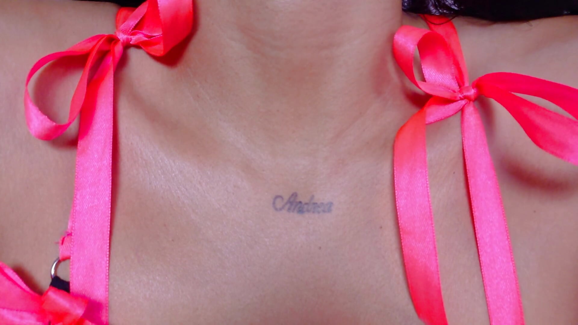 tattoo – видео вебкам-модели taty_miller