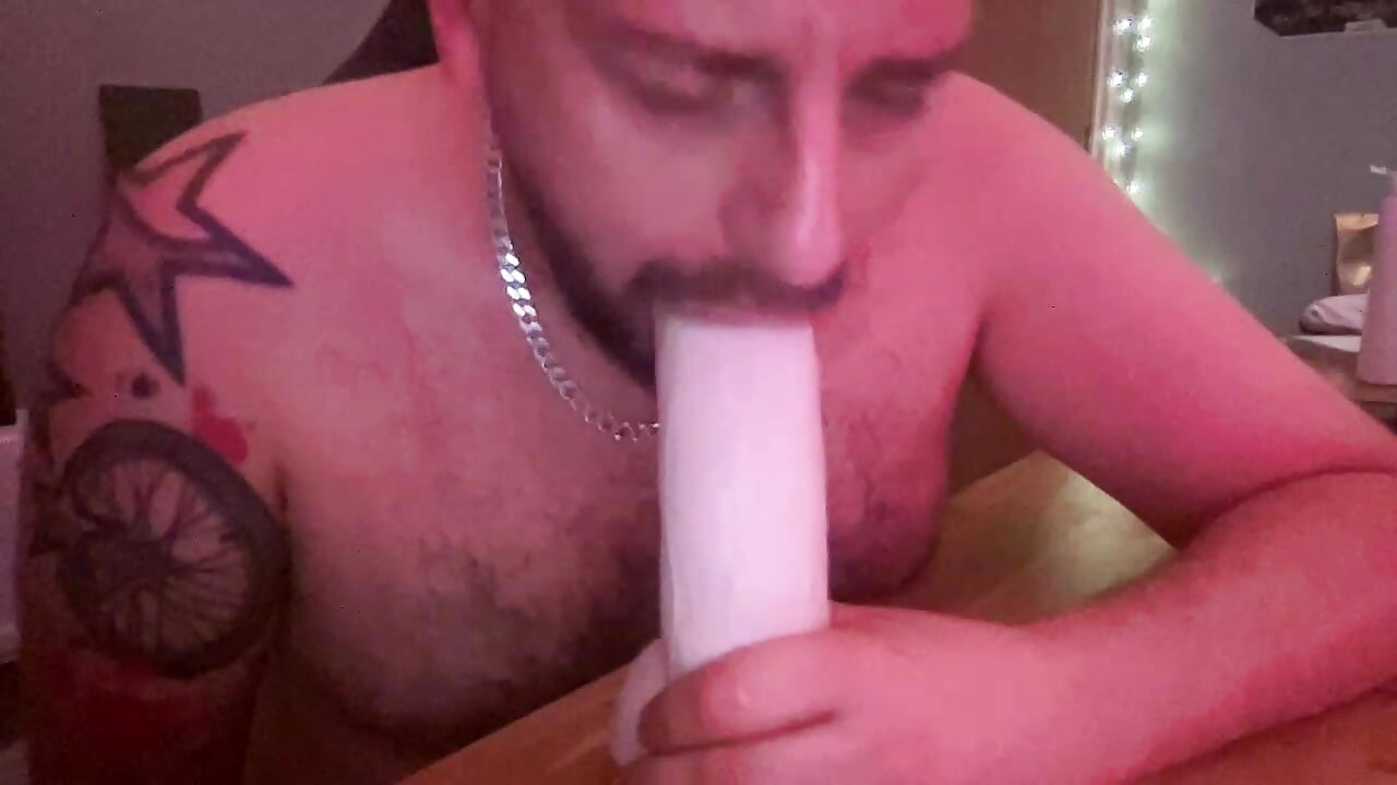 Private show ~ sucking and riding dildo - copy 9 Jul 20:58 - vídeo de la modelo de cam BUILDER4YOU