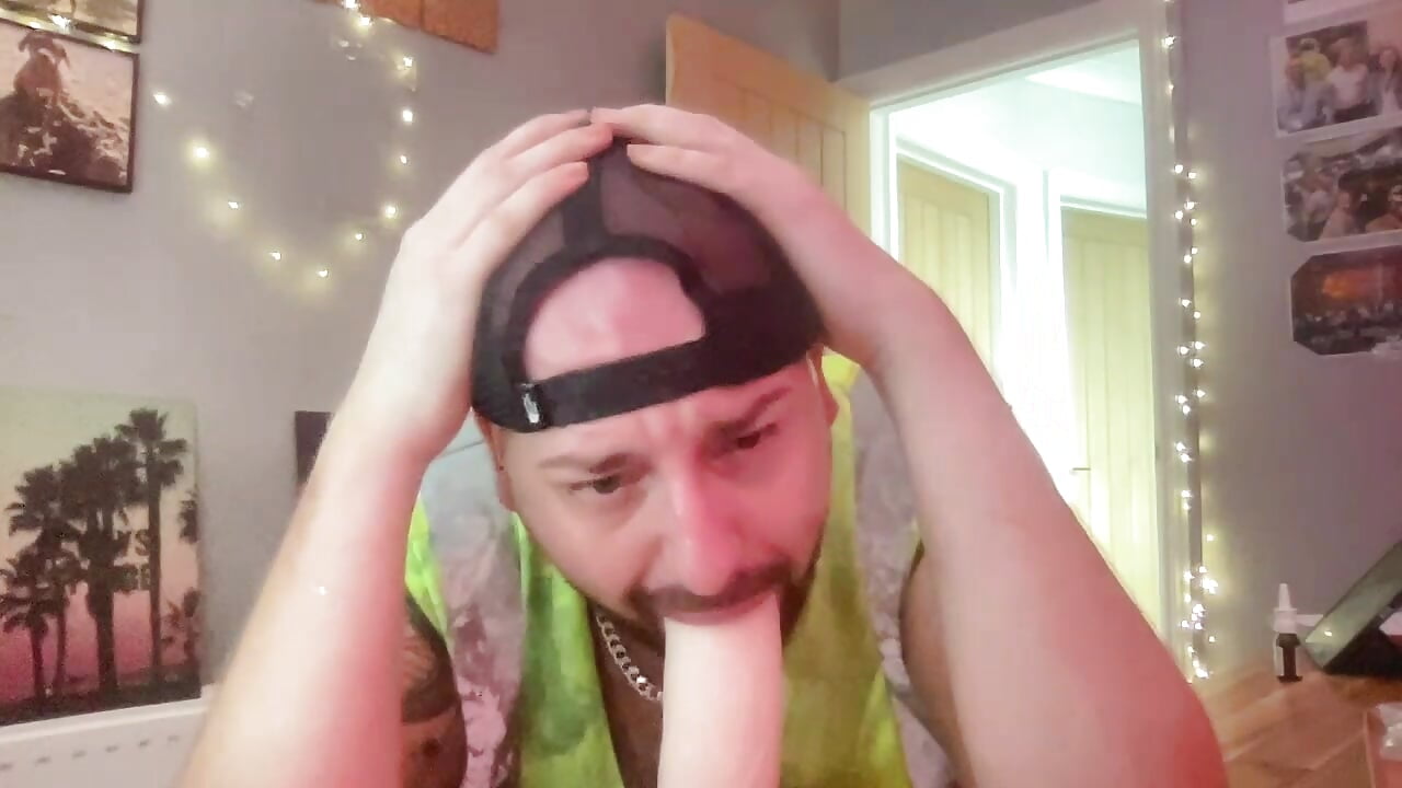 Sucking cock on private show - vídeo de la modelo de cam BUILDER4YOU