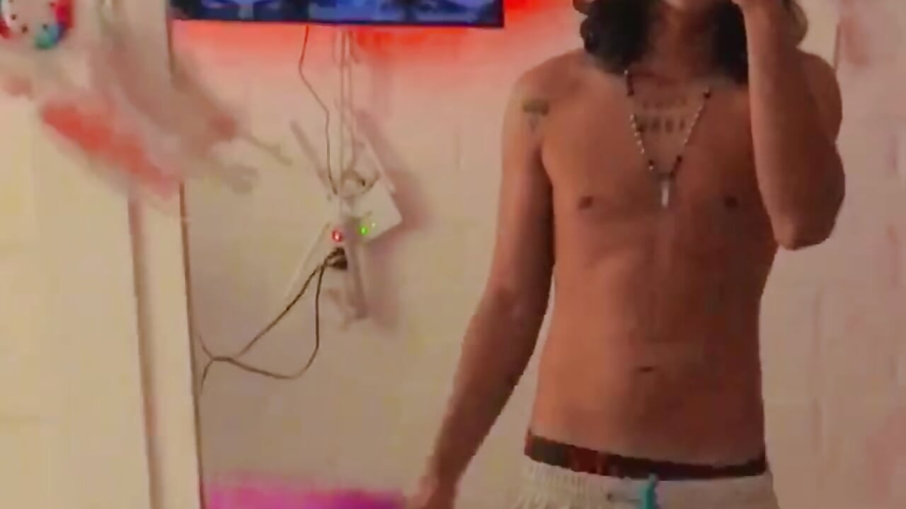 profile-intro-video-1709232742 - video oleh model kamera pelos420