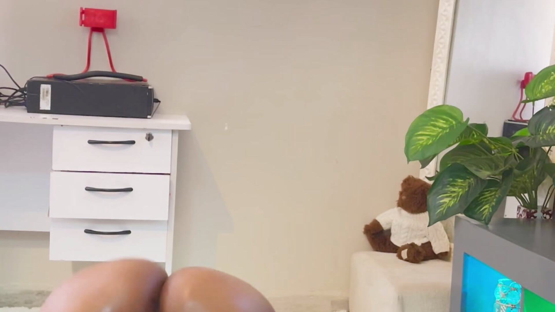 Shake that thing !!!🫴❤️❤️🤞 - video by Mamii_water cam model