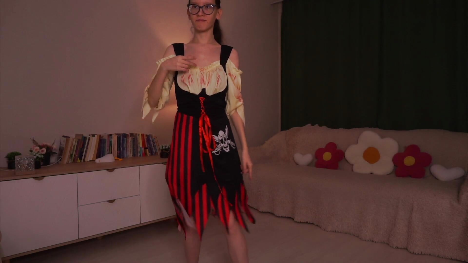 Halloween－カメラキャストのBettyBrowniの動画
