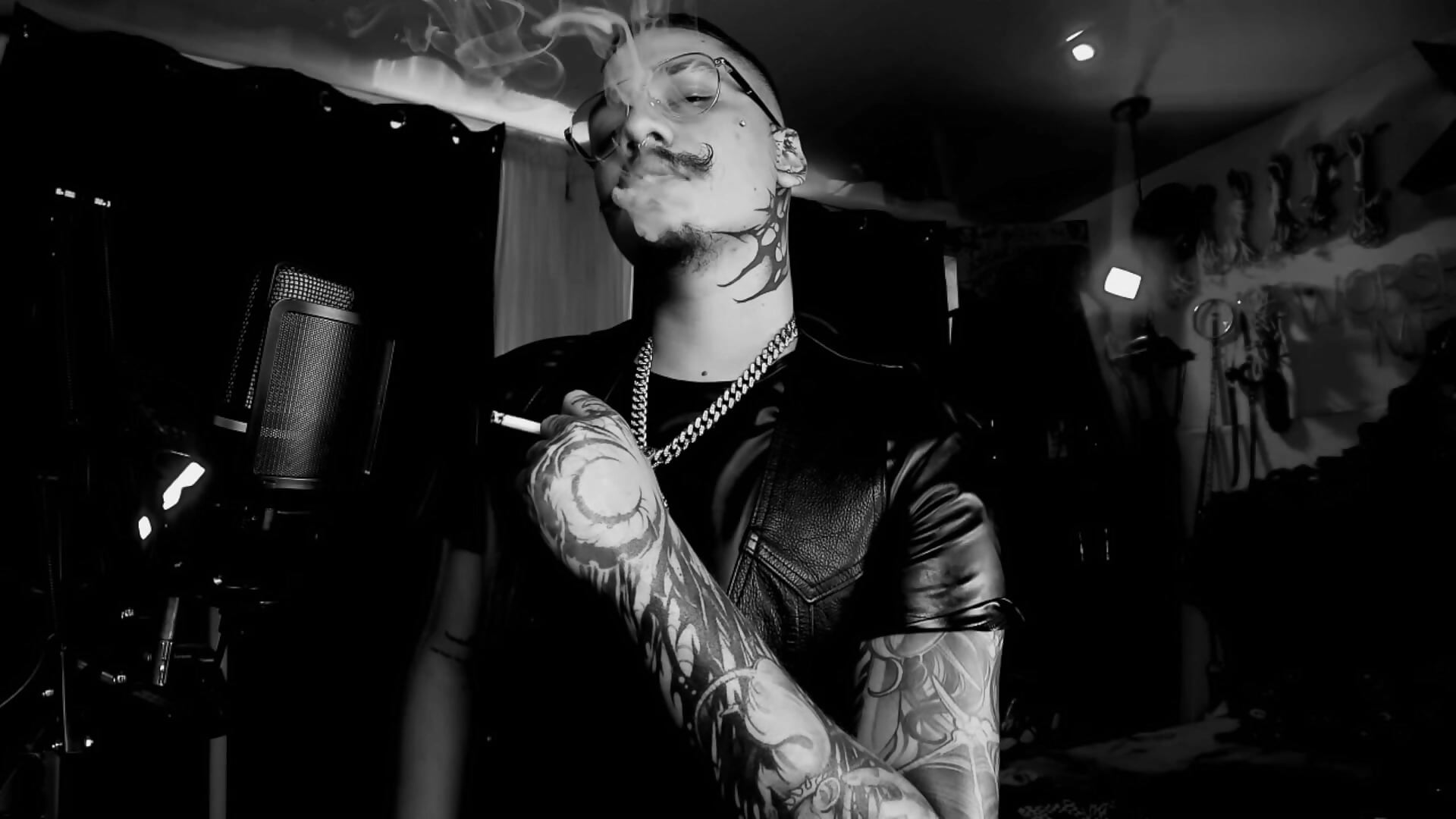 CLOUDS - video by allanhurtss cam model