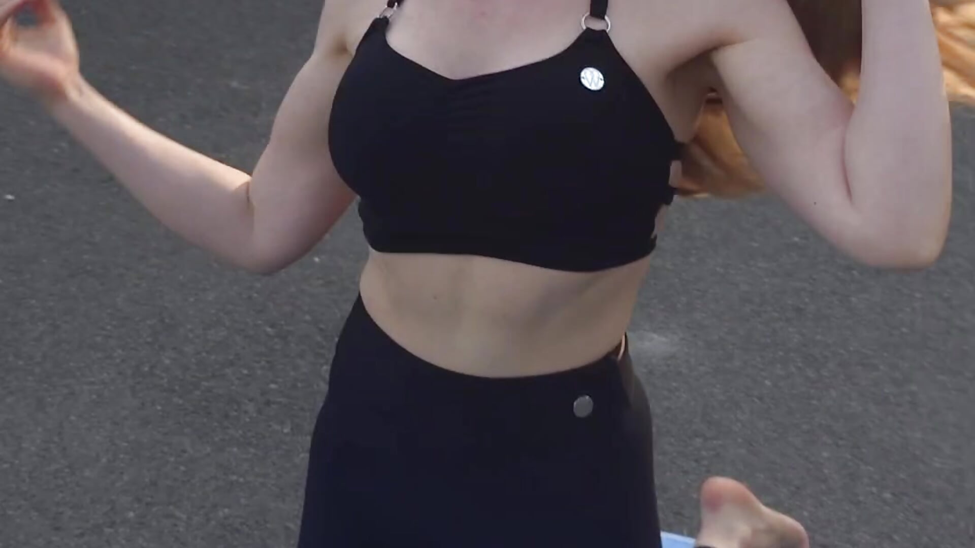 Working out in leggings!/feszülős naciban edzés! - video by Larawinters cam model