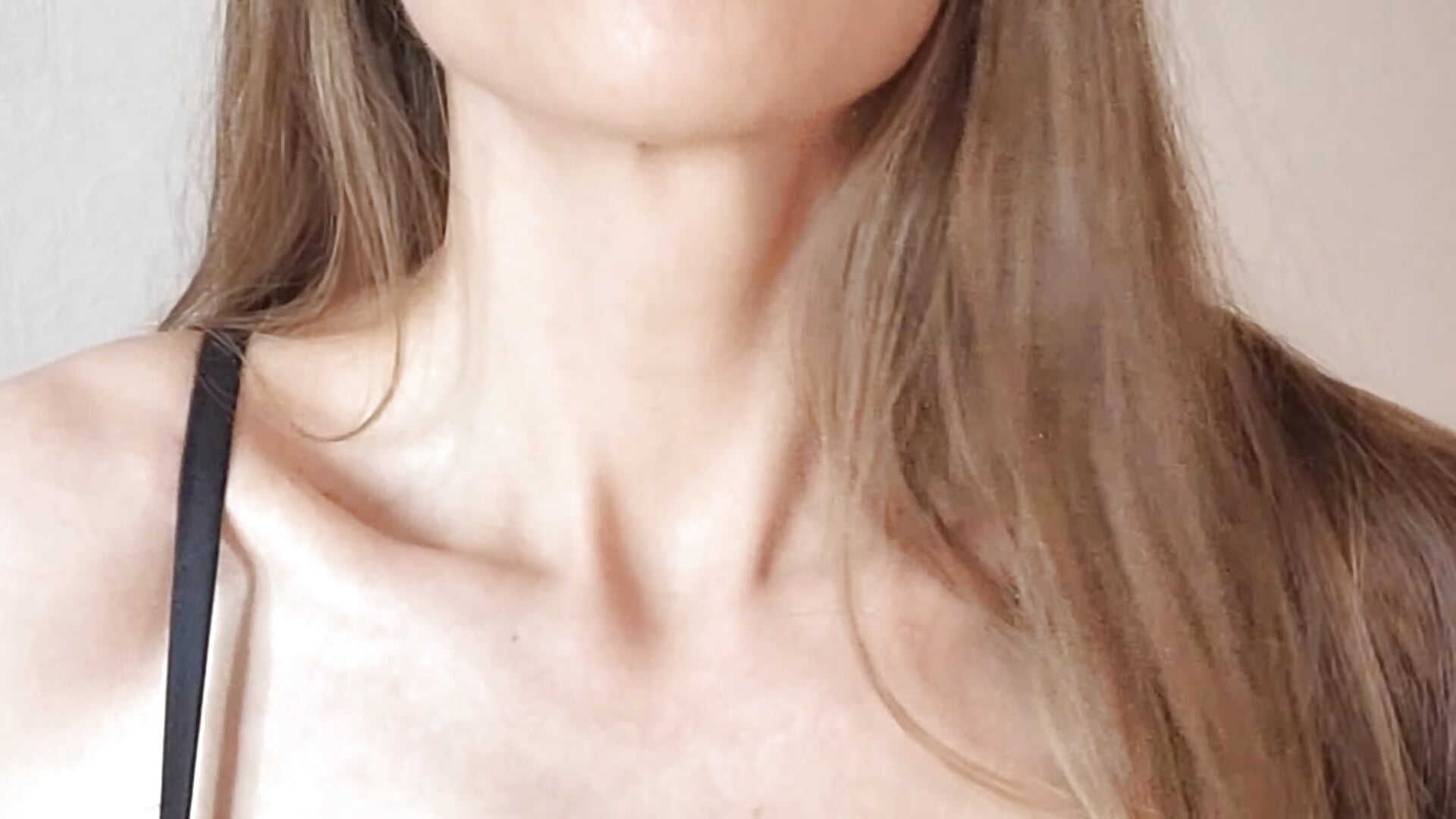 Teaser to come to me :) - video by Larawinters cam model