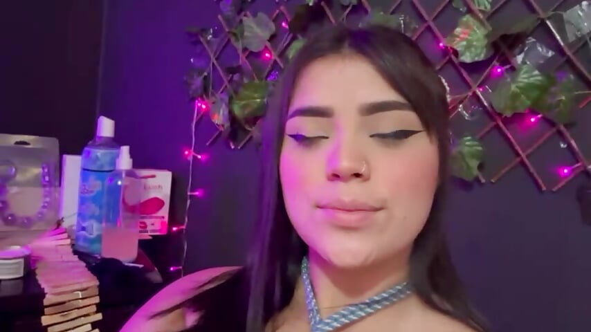 March 2024 - video by Sweett_Mollyy cam model