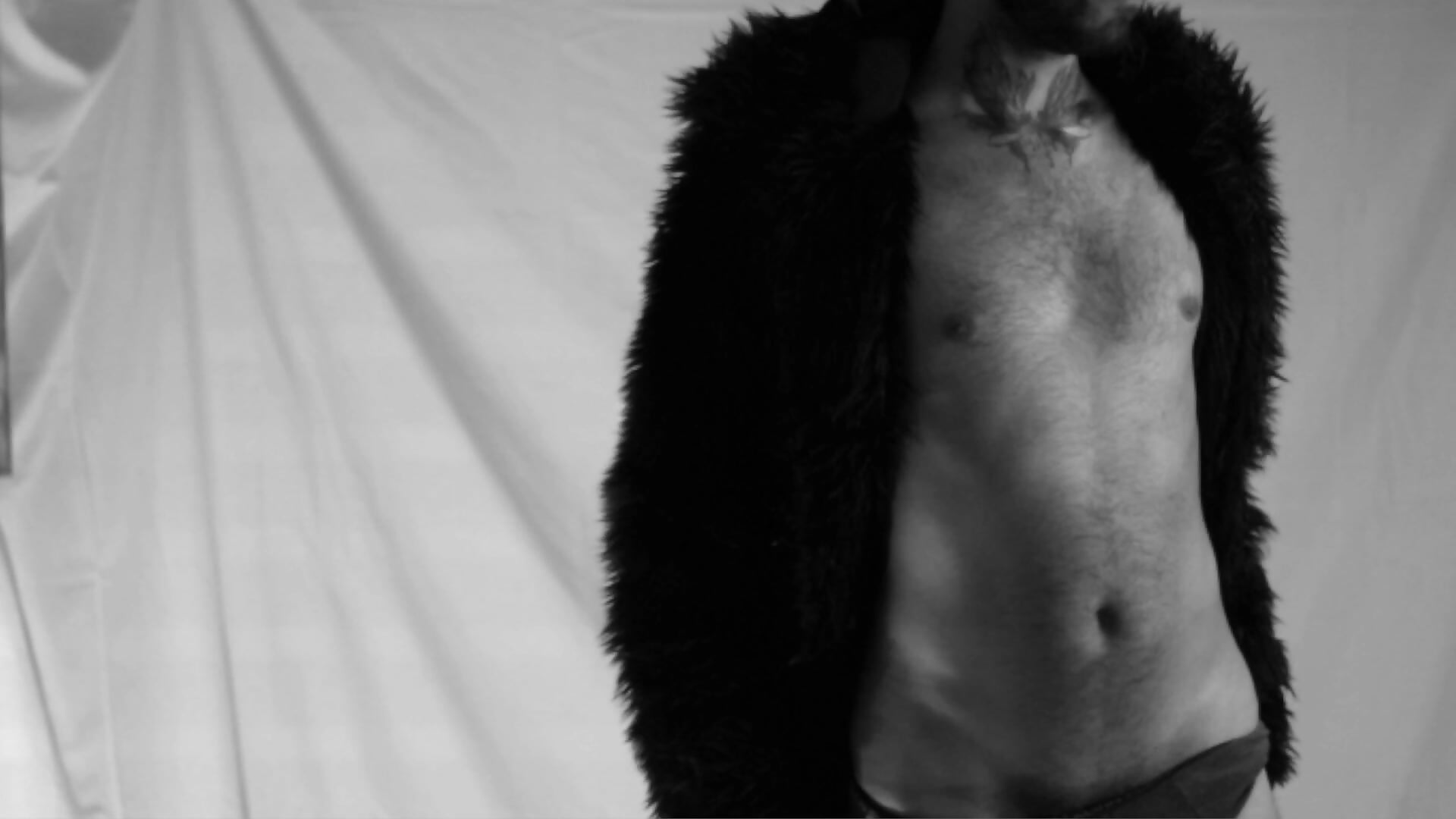 Black and White - video av ThorgenKen cam model