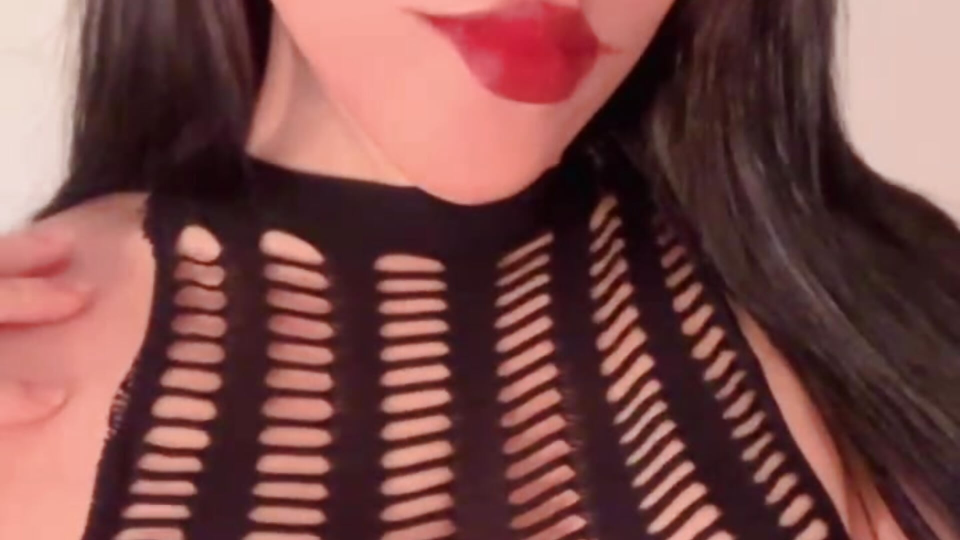 I bet u wanna lick my hard nipples 💦 - littleebluee 캠 모델의 동영상