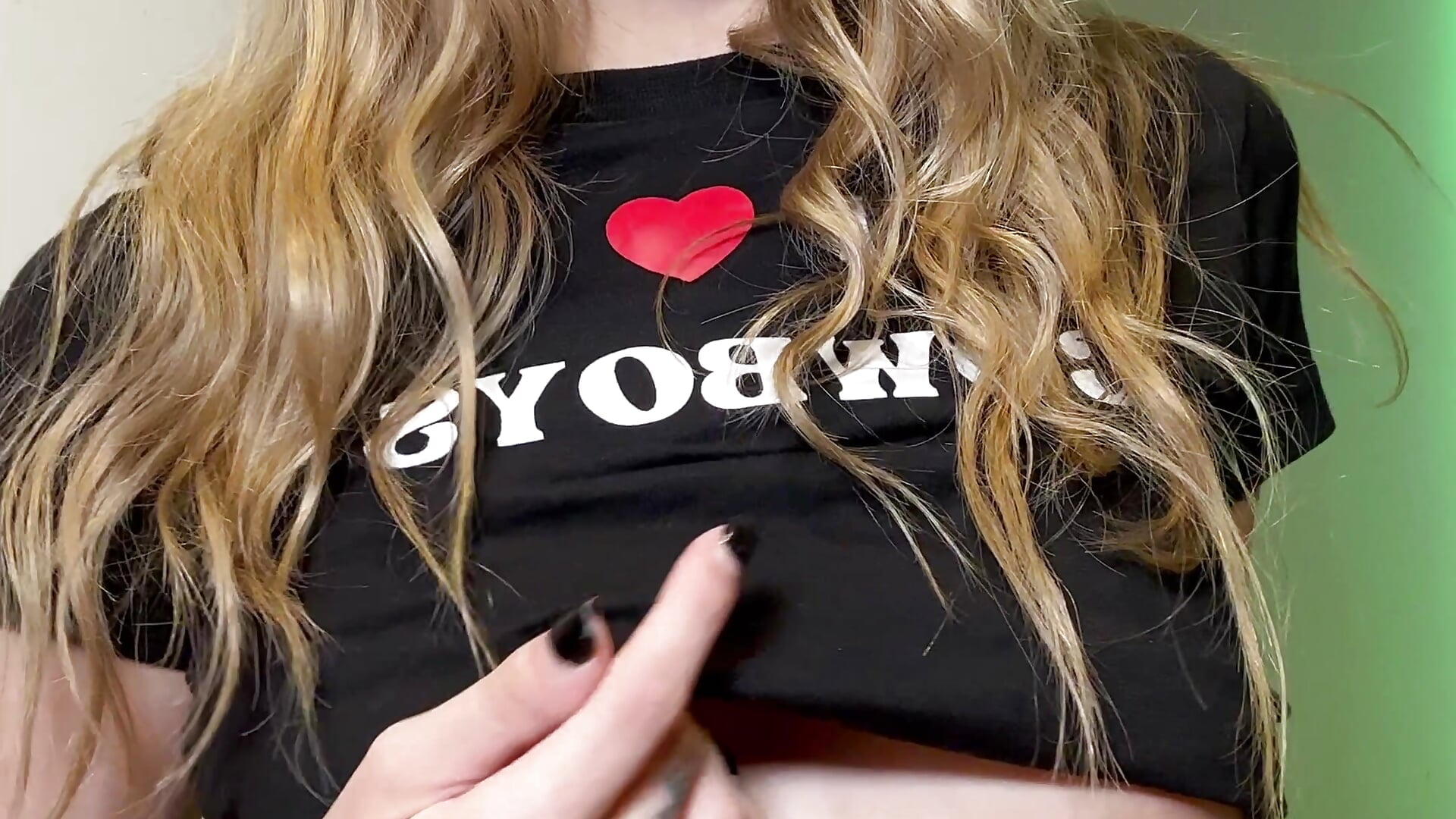 want to see my BOOBS? 🤔😍😍😍😍